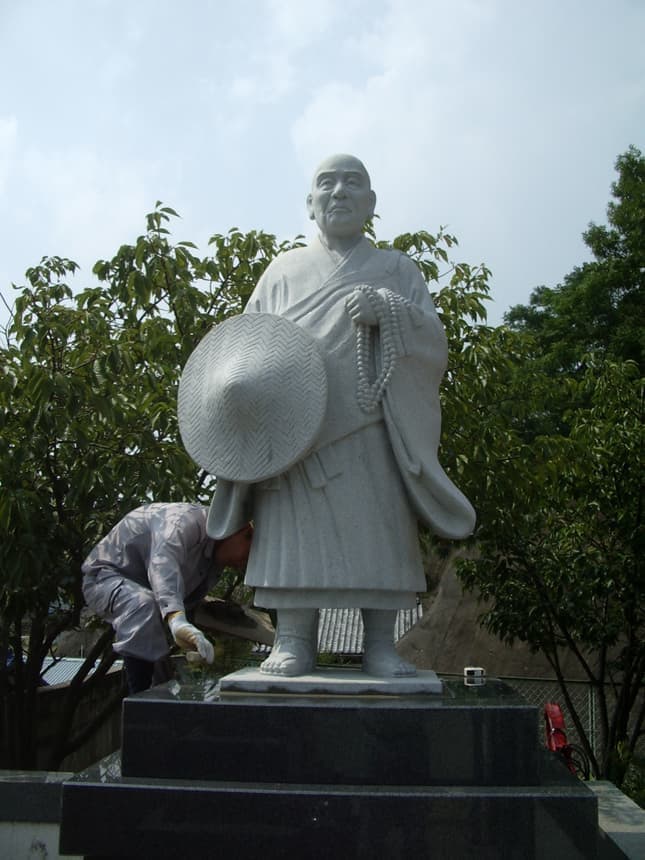 石像